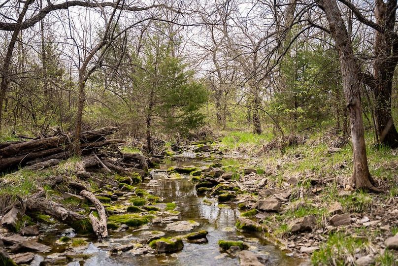 WabaunseeKansas887.39-124