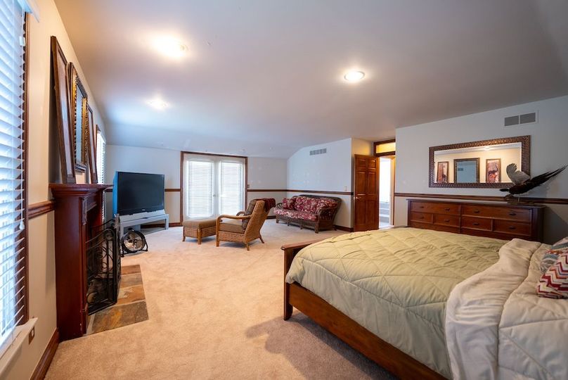 Lapeer MI 170 Featured_Pro Photo-11