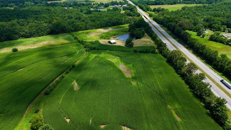 Sequence 10.00_15_43_11.Still041