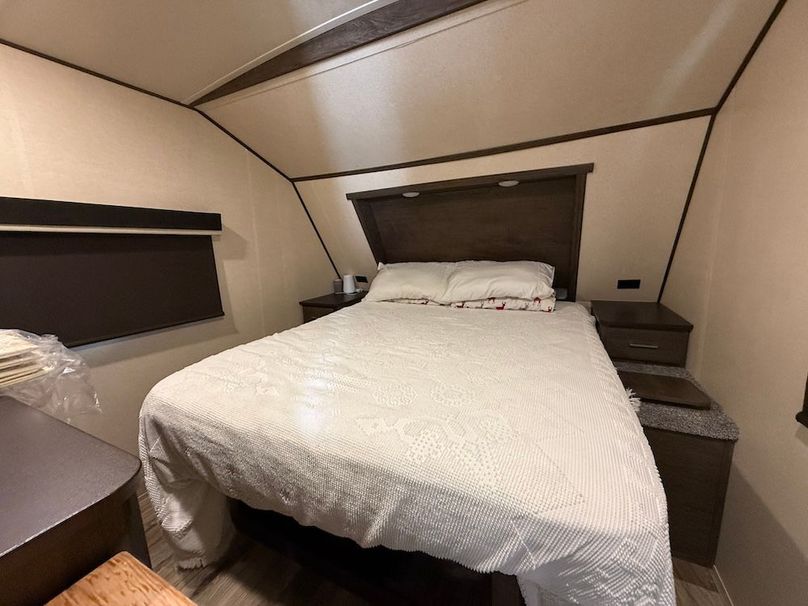 Cayuga_55.02_Herman Photo 17