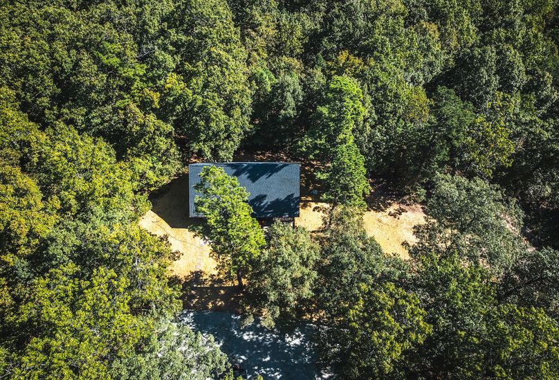 DJI_20251009045619_0586_D