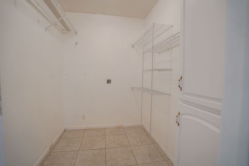 Bell 33.24 Updated Photos 8-8-25-27