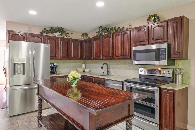 15-2869 Persian Ln12