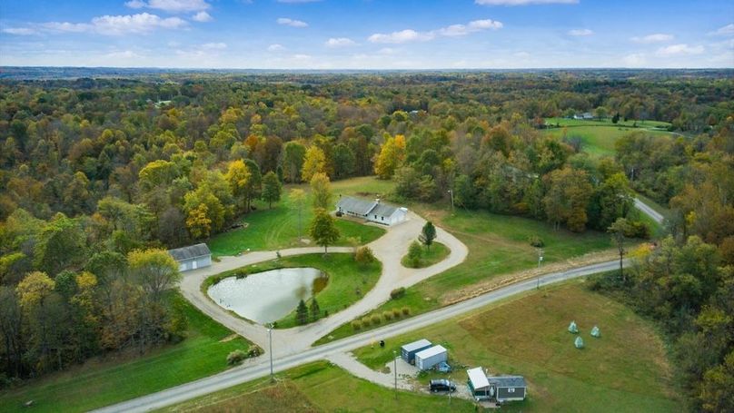 12-zj 9875 Twp Rd 210 NE010