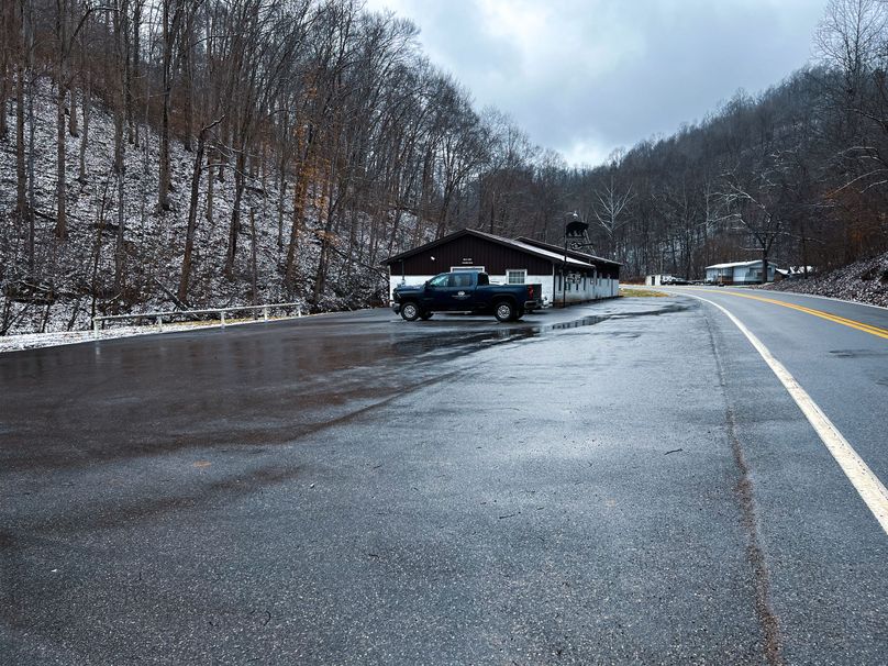 Calhoun, WV 1.97 AC Cottrell-17