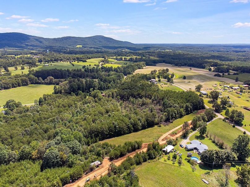 22-web-or-mls-211-luckadoo-rd