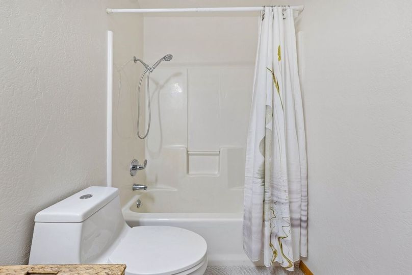 34-web-or-mls-3444 HWY 140 Finals-34