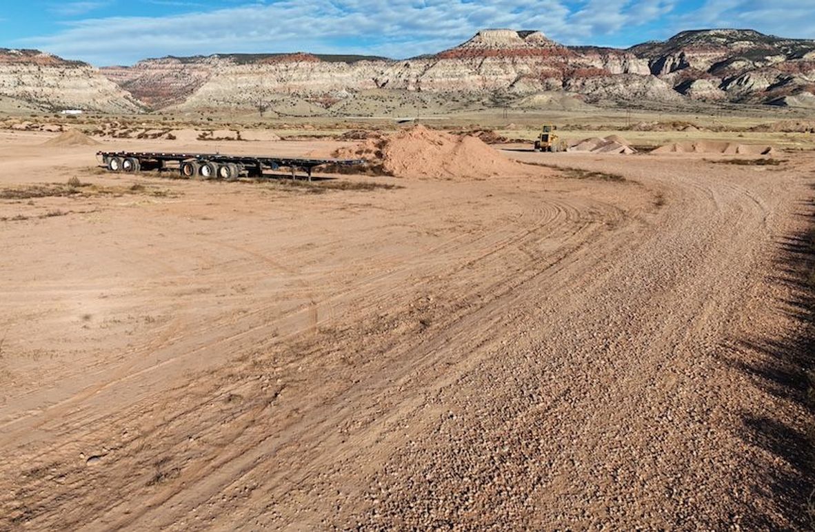 Sevier 60 Gravel and Yard04