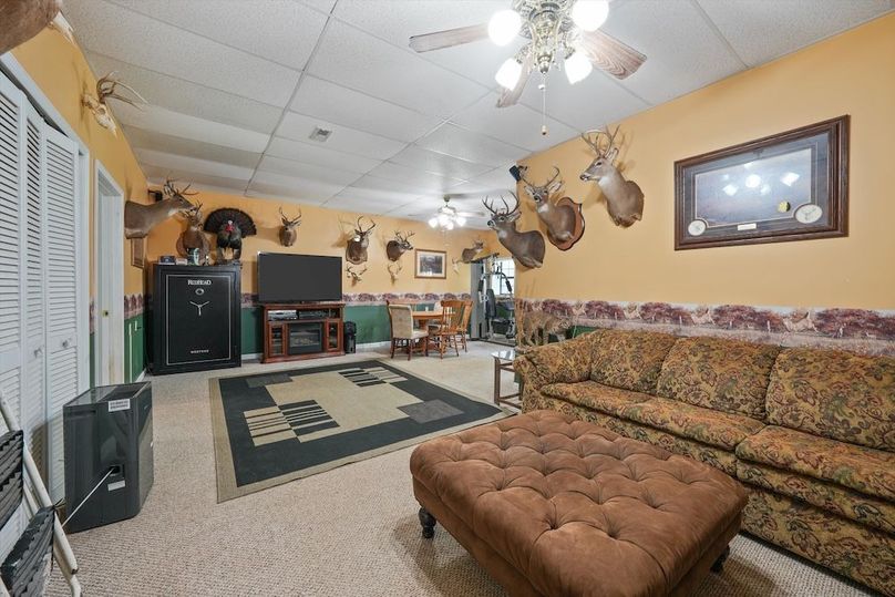 35-2869 Persian Ln32