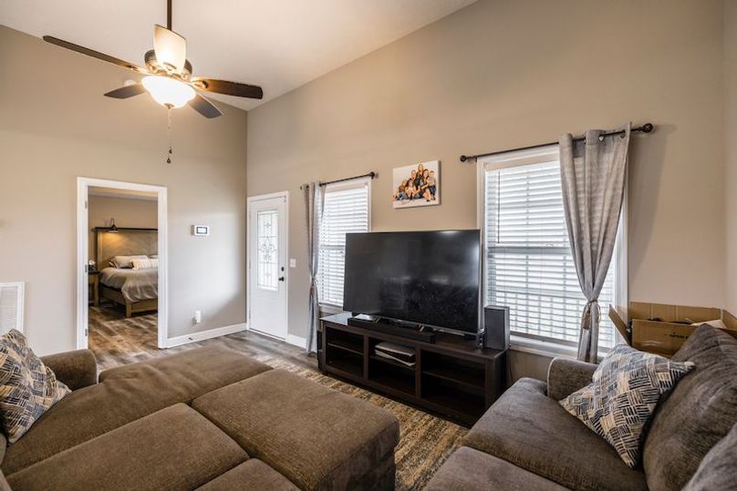 420 Jack Porter Rd-46