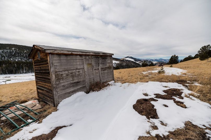 Teller Co 20.288 Bugbee - 011 Shed at Animal Site