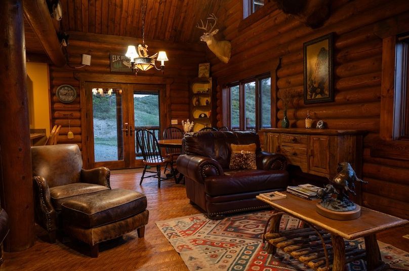 EB7C5C3D-159B-4E71-8138-8FA28D3D0464