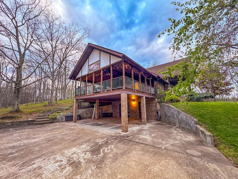 Calhoun, WV 132.84 AC Szegi 2-075