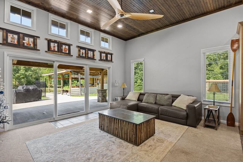 37-web-or-mls-4928 Yellow Creek Rd 052