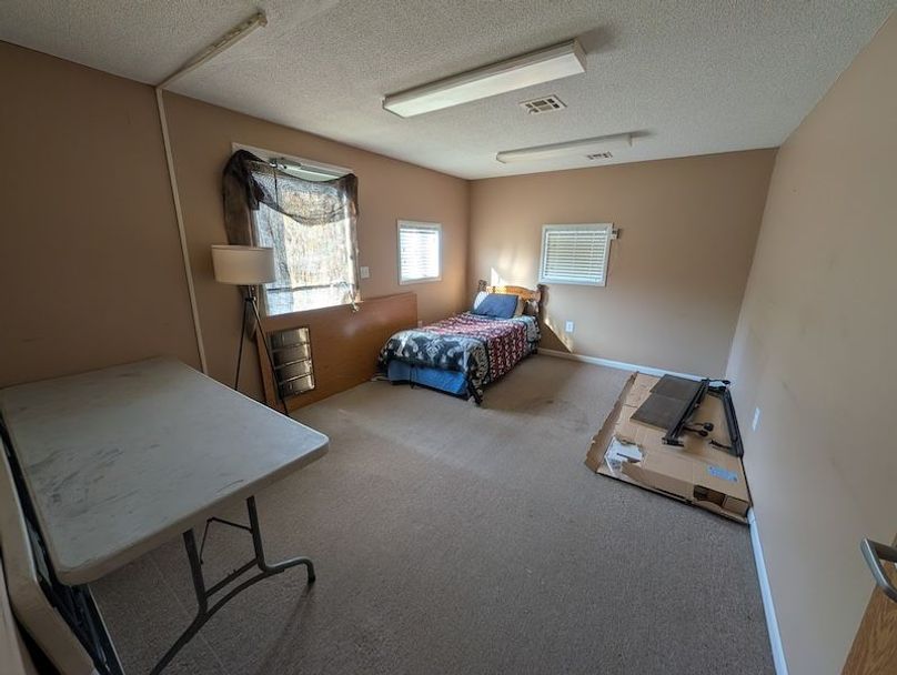 PXL_20260112_163229233