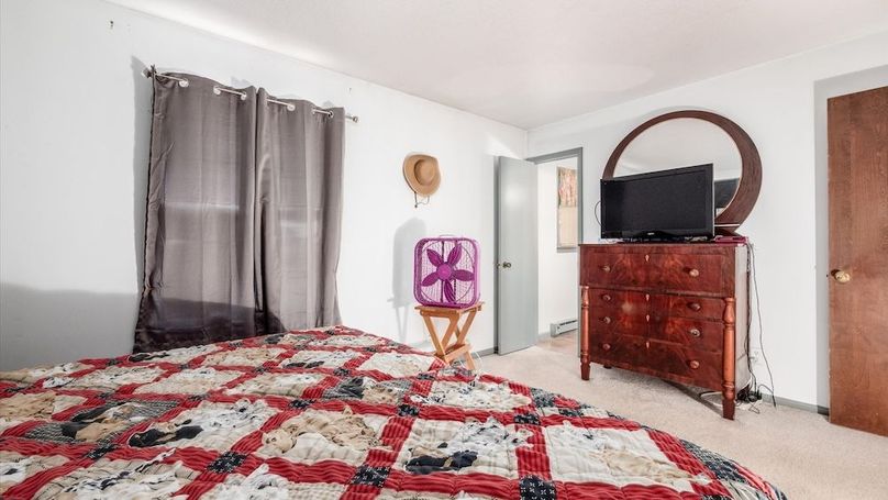 19-z 2076 Mt Vernon034