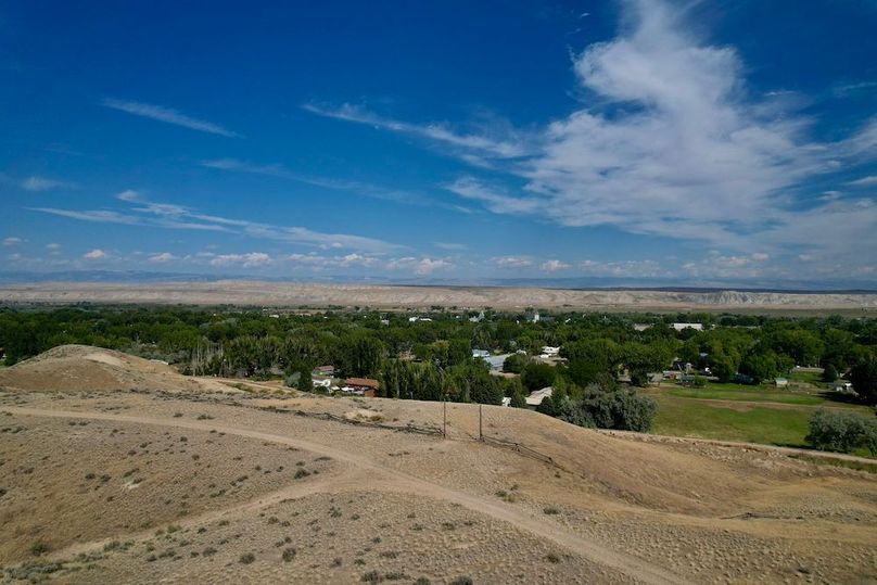 C0F529D1-12F8-414F-9094-012F2300FC97_1_201_a