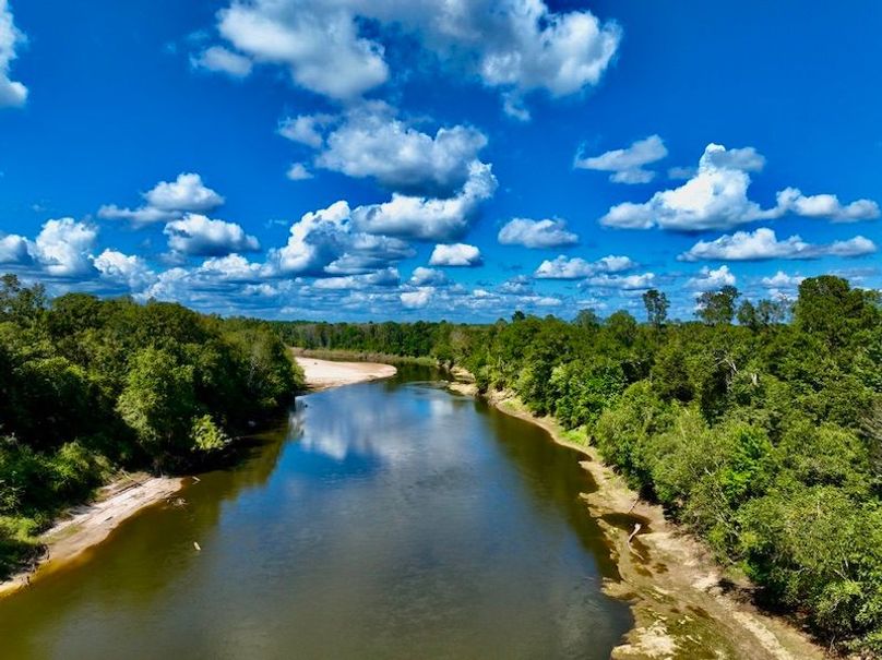 485760F4-837D-4989-B05E-542831571934_1_105_c