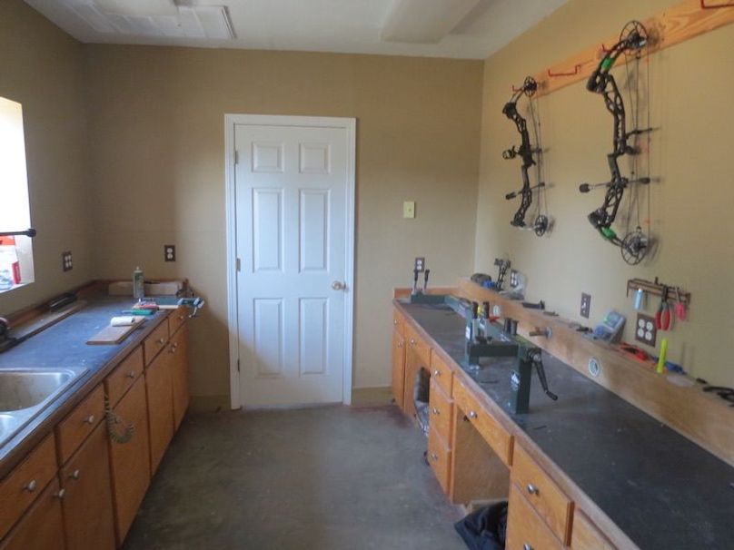 AEE8E9BA-1F9C-4A4F-AF82-2623EF07D9A9_1_105_c