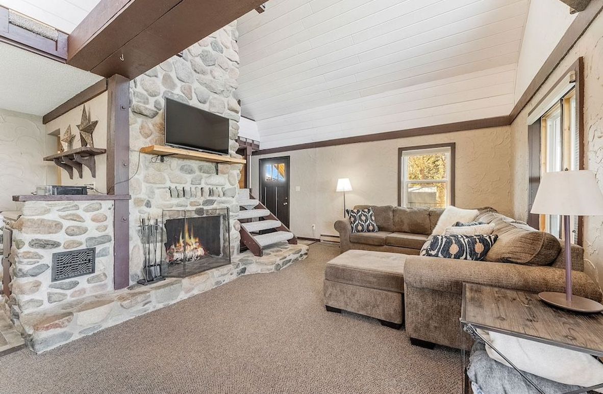 3-web-or-mls-120 SE Lake Dr-61