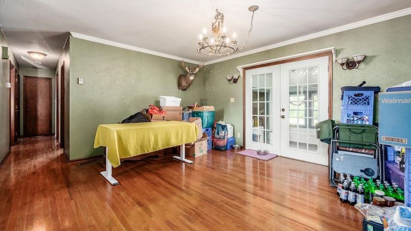 11-z 2076 Mt Vernon011