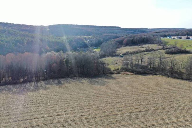 11067406-bT3qK4w94f1sNKZX