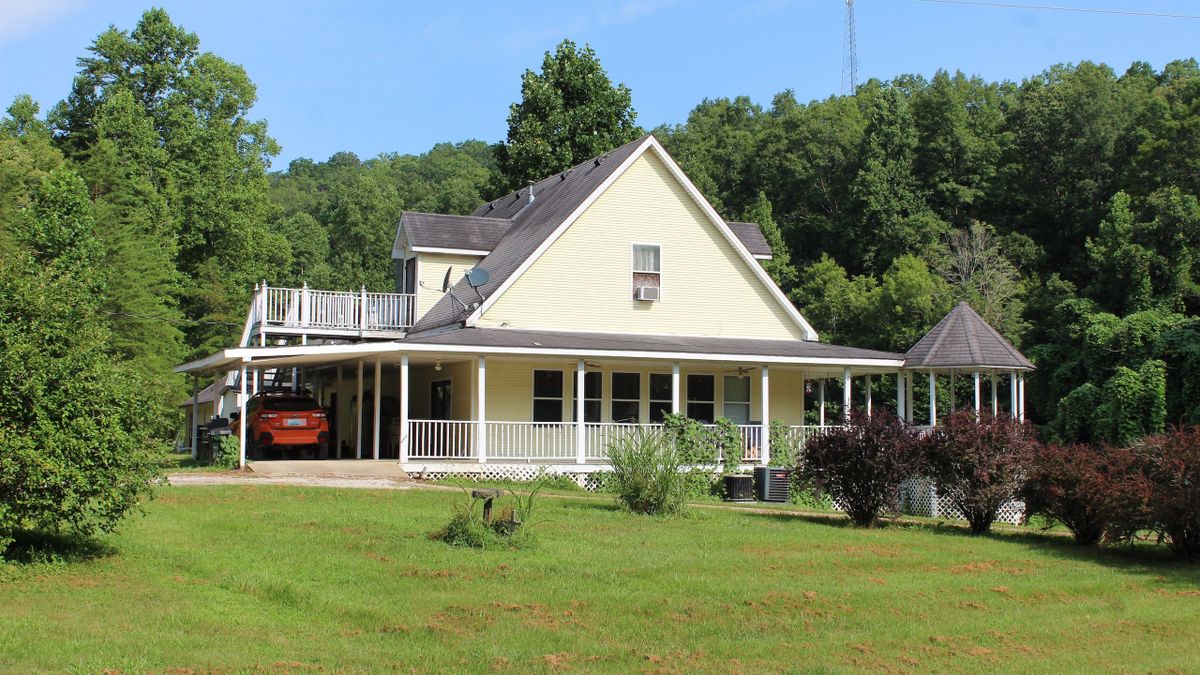 Beautiful Bed and Breakfast Opportunity Near The Red River