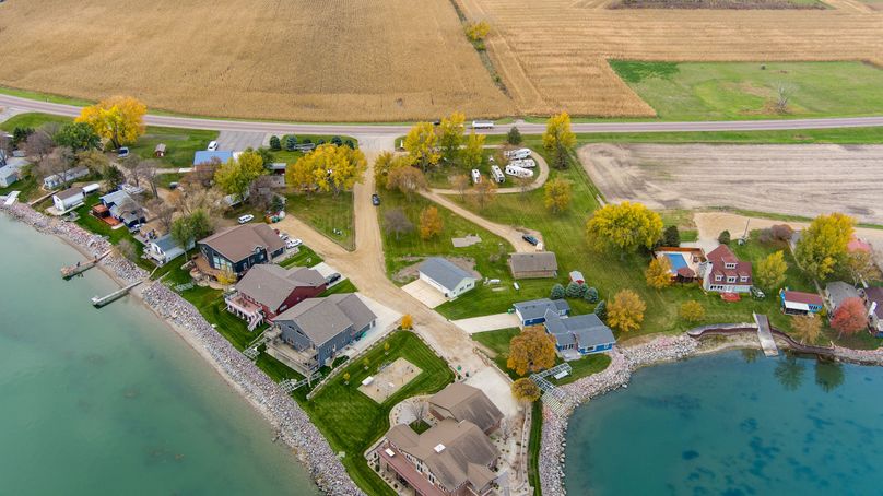 5. great access off S point drive