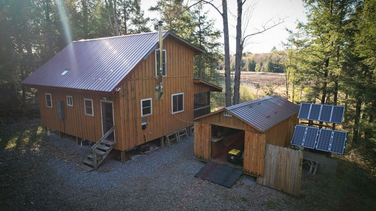 10 Best Off-Grid Communities for 2025: Membership, Cost, and ... - Jackery - Off-Grid Apartment Amenities