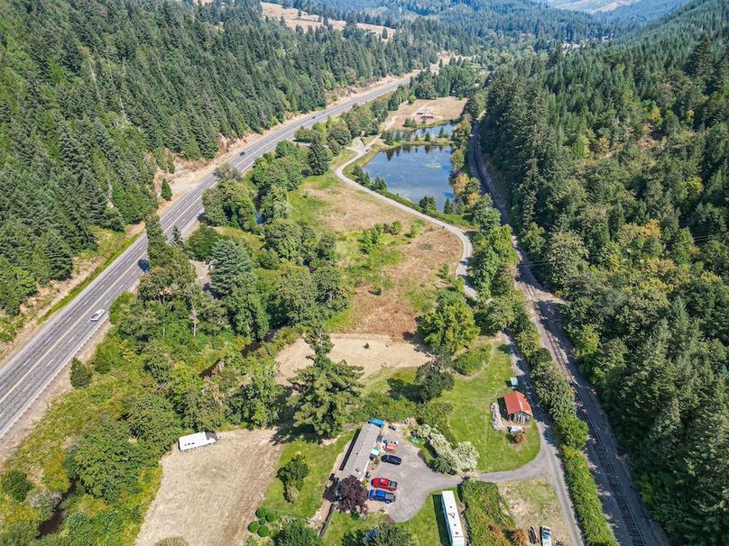 15-web-or-mls-2013-umpqua-hwy-99