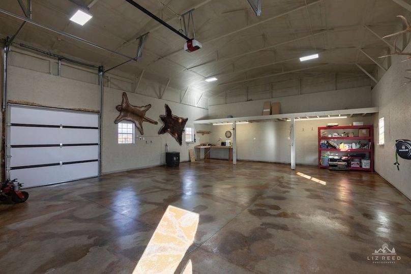 1809 Snaffle Bit Road-24