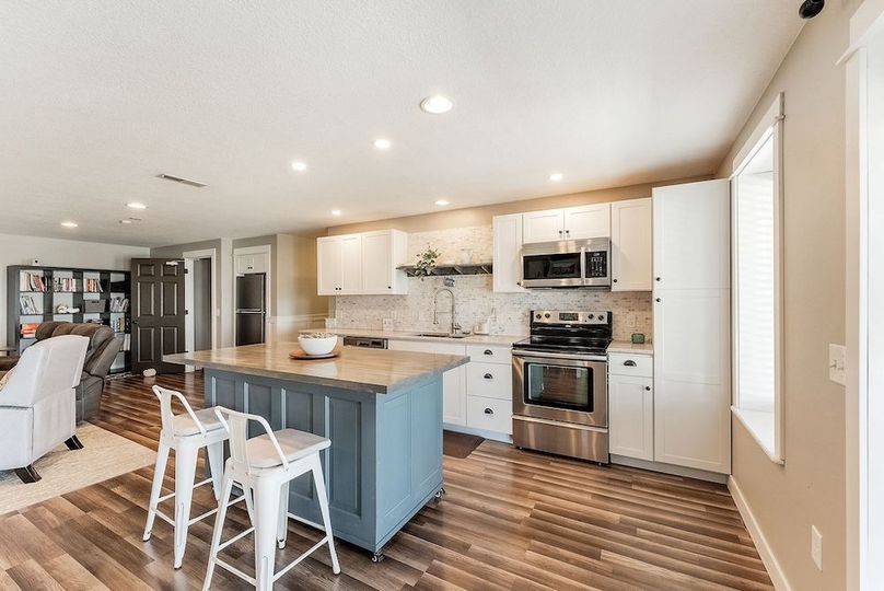 35-web-or-mls-194 Northbay Dr-168