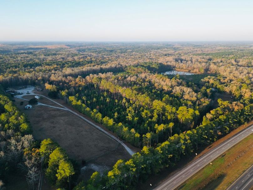 dji_fly_20251204_192340_9_1766581560811_photo