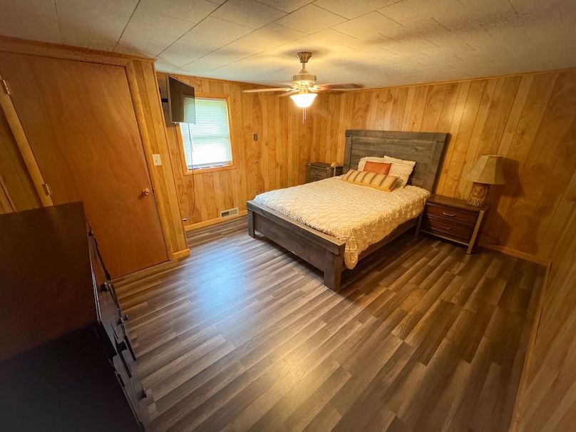 Doddridge, WV 15.68 AC Bonnett-25