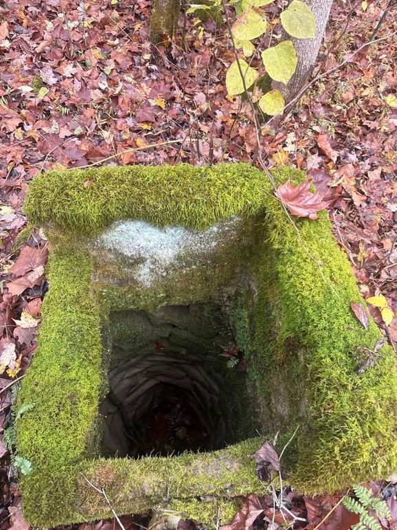 007 Hewed Rock Well-2