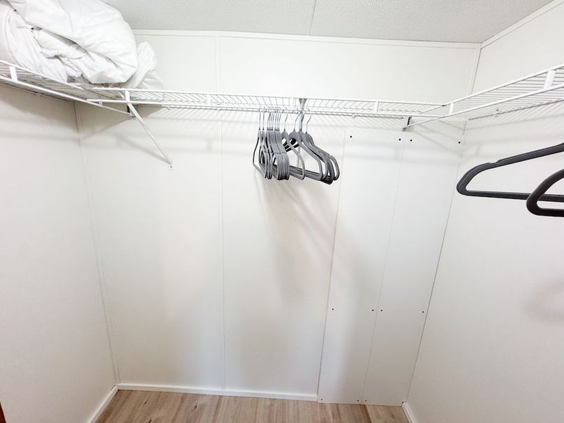 Roane, WV 100.12 AC Tree Line-15