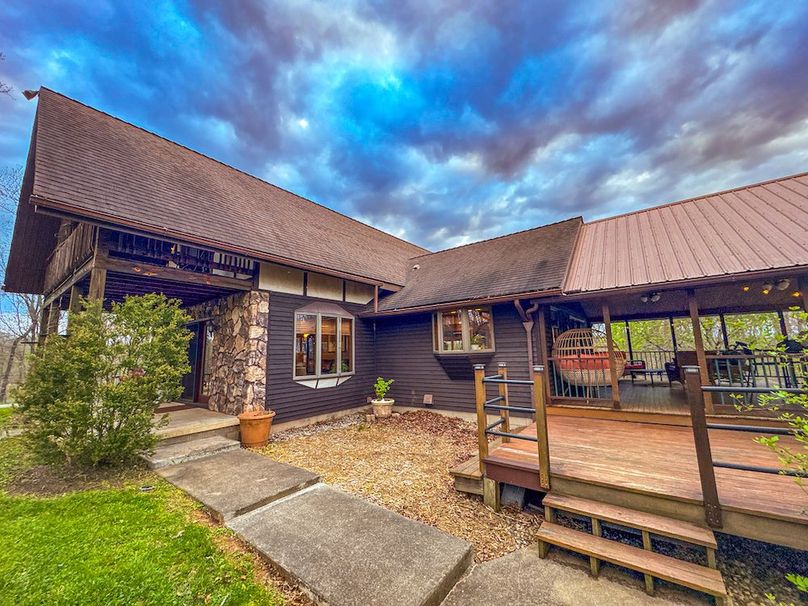 Calhoun, WV 132.84 AC Szegi 2-078