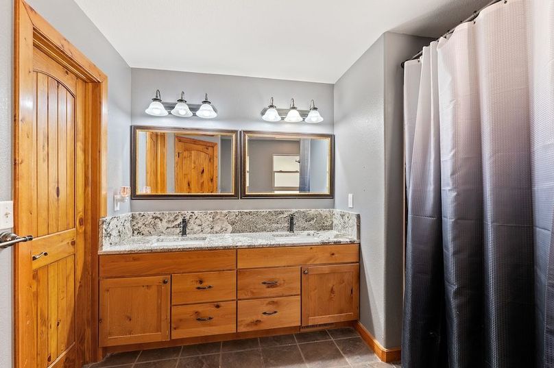 015 - Primary Bathroom