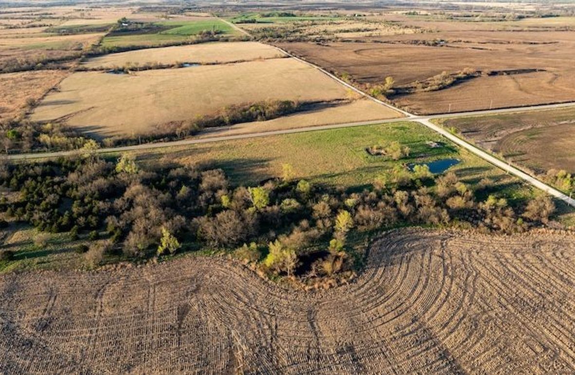 WabaunseeKansas887.39-06