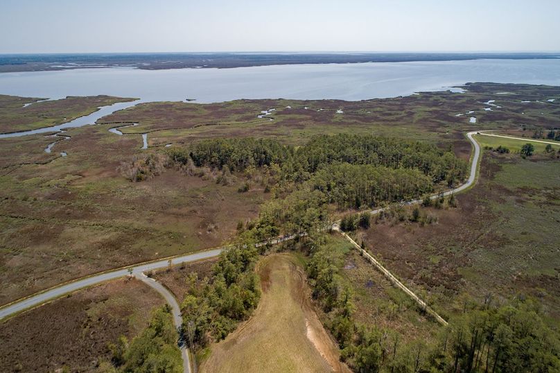 DJI_0240240428-ZF-0713-72000-1-001-017