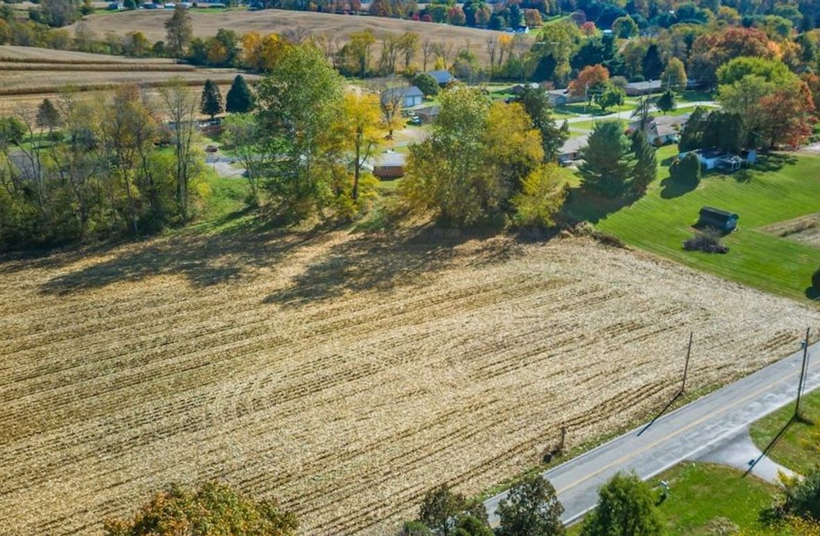 21-zj 1980 Hickman Rd NE016-2