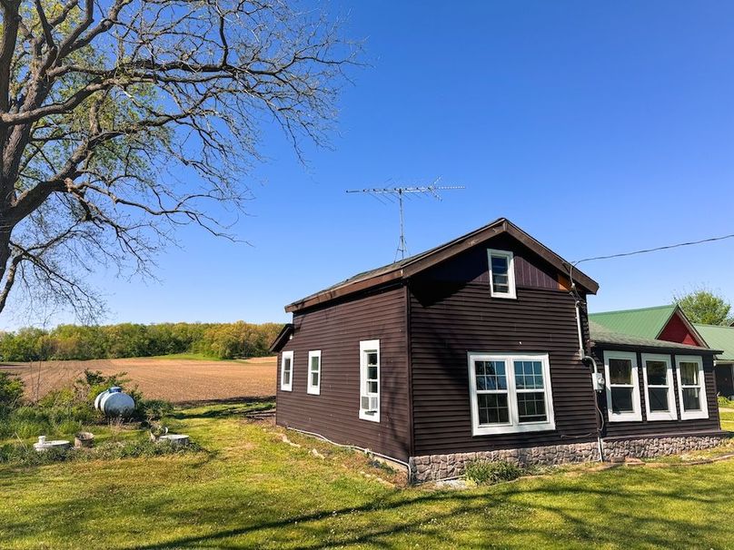 15936 W Beloit Newark Rd-34