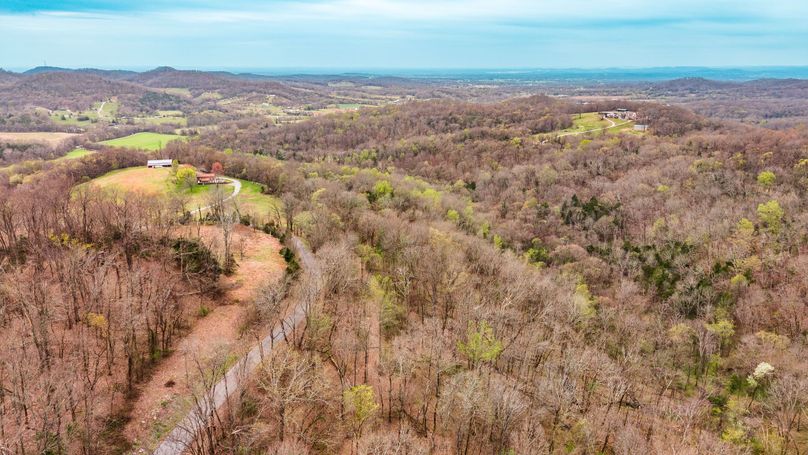 14-web-or-mls-Wolf Hill-34