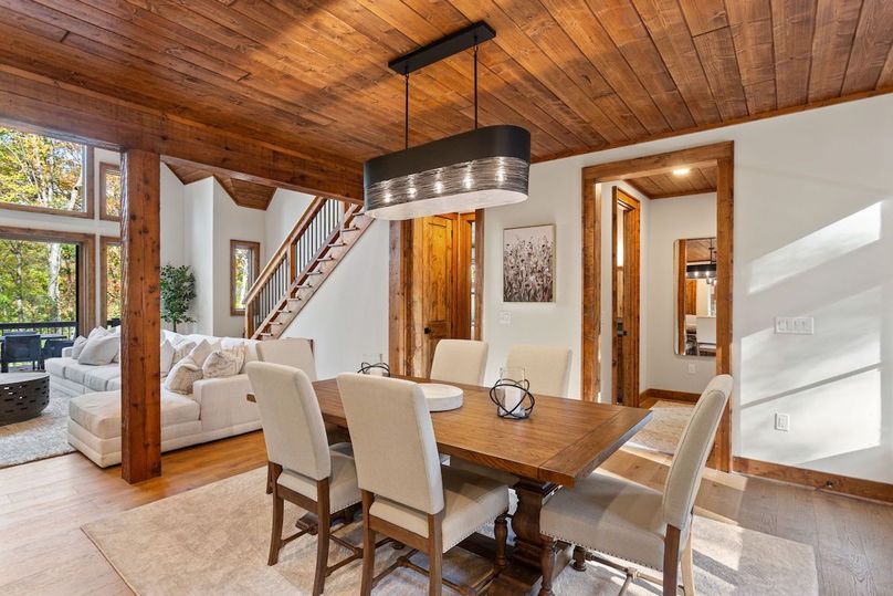 90-web-or-mls-6400 Golf Club Drive-6