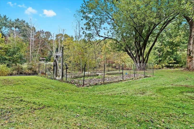 30-10932 Green Oaks Dr