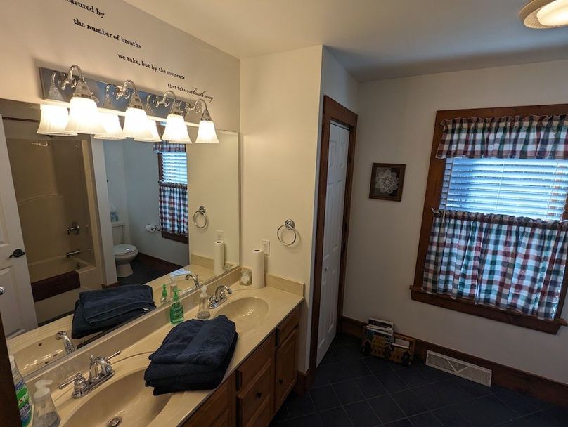 PXL_20240229_200841354