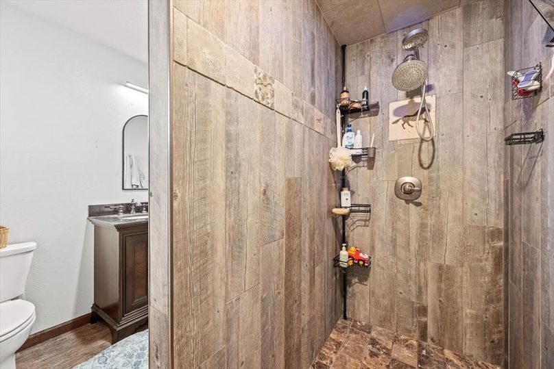 12.15-18947 Dillinger Road-13