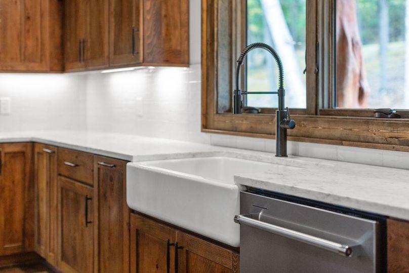 13-web-or-mls-6390 Golf Club Drvie-37