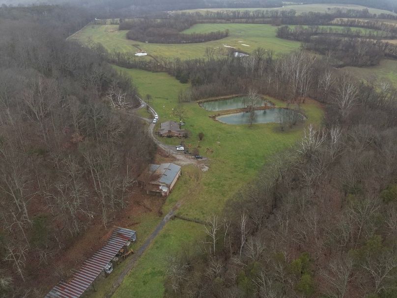 21-DJI_20251210155830_0012_W