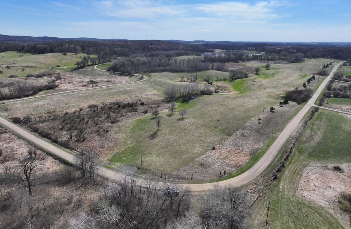 dji_fly_20260424_175648_0715_1777079281704_photo